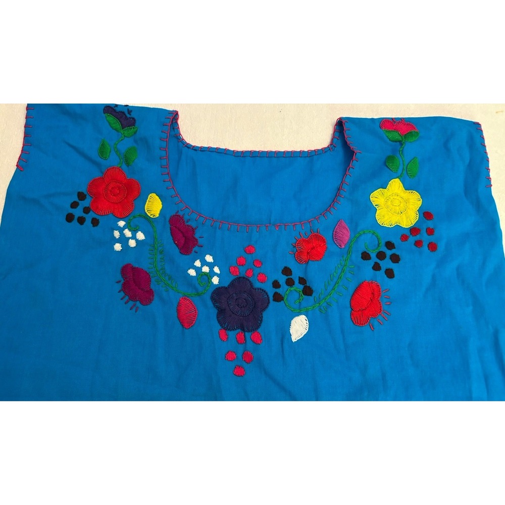 Embroidered Vibrant Home-Crafted Sleeveless Tank 21" Pit‎ to Pit